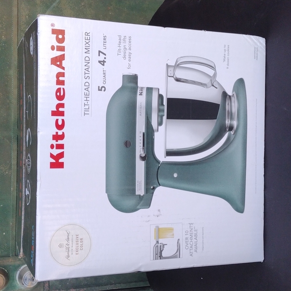 Kitchen Aid Mixer - Picture 1 of 3